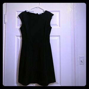 Gap size 4 black and white polka dot dress